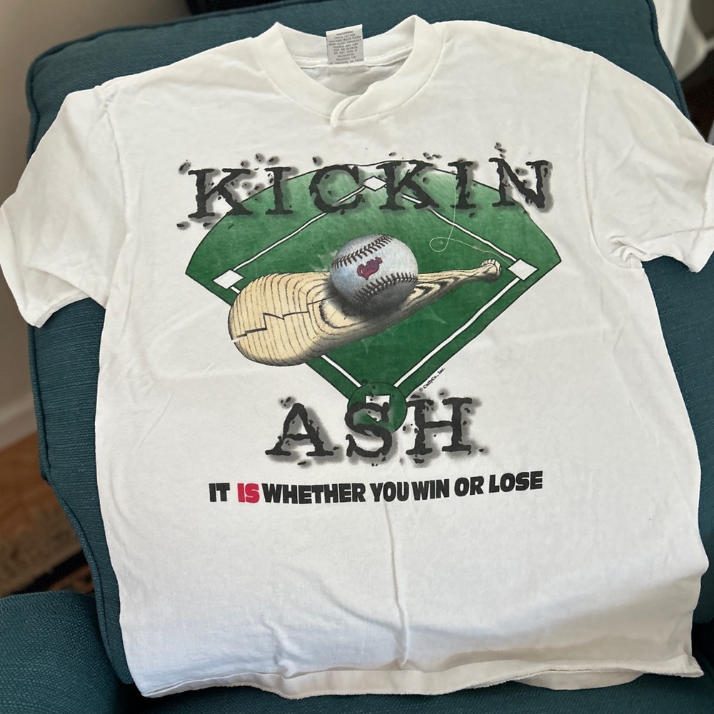 CUFFY’s NEW CHILD T SHIRT WITH GRAPHIC